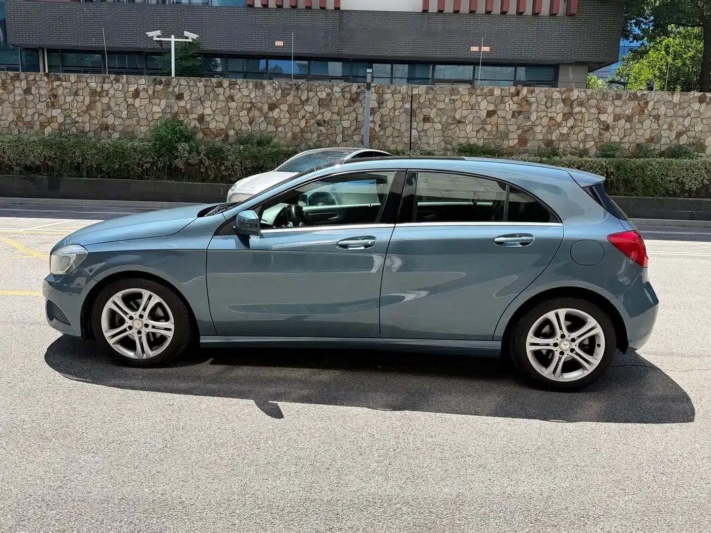 Imported 2015 Mercedes-Benz A-Class A 180 — миниатюра 15
