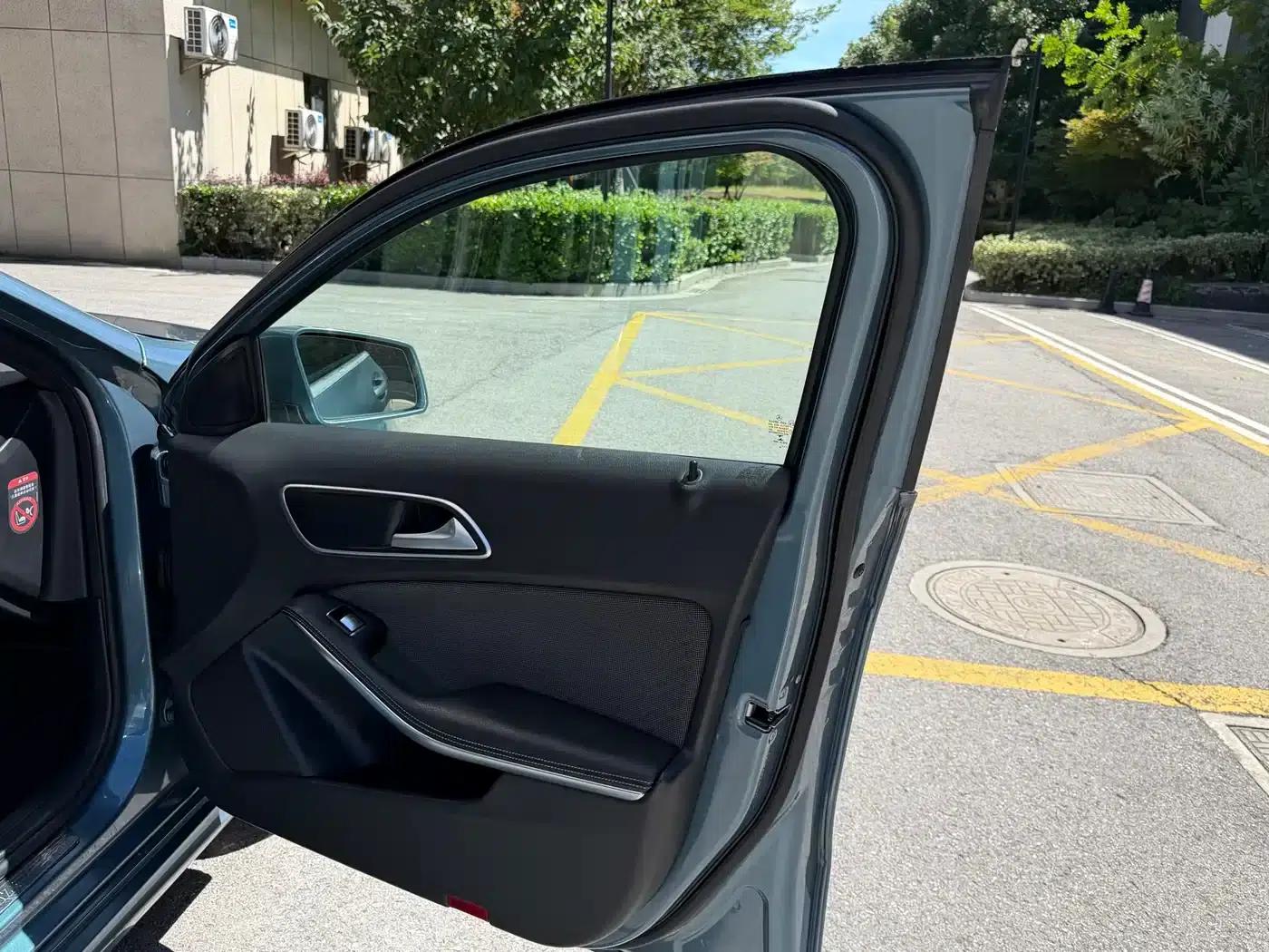 Imported 2015 Mercedes-Benz A-Class A 180 — миниатюра 6
