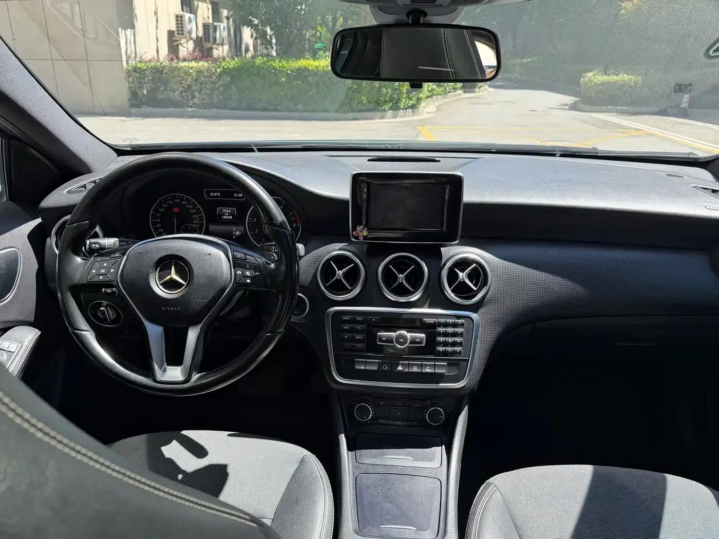 Imported 2015 Mercedes-Benz A-Class A 180 — миниатюра 10