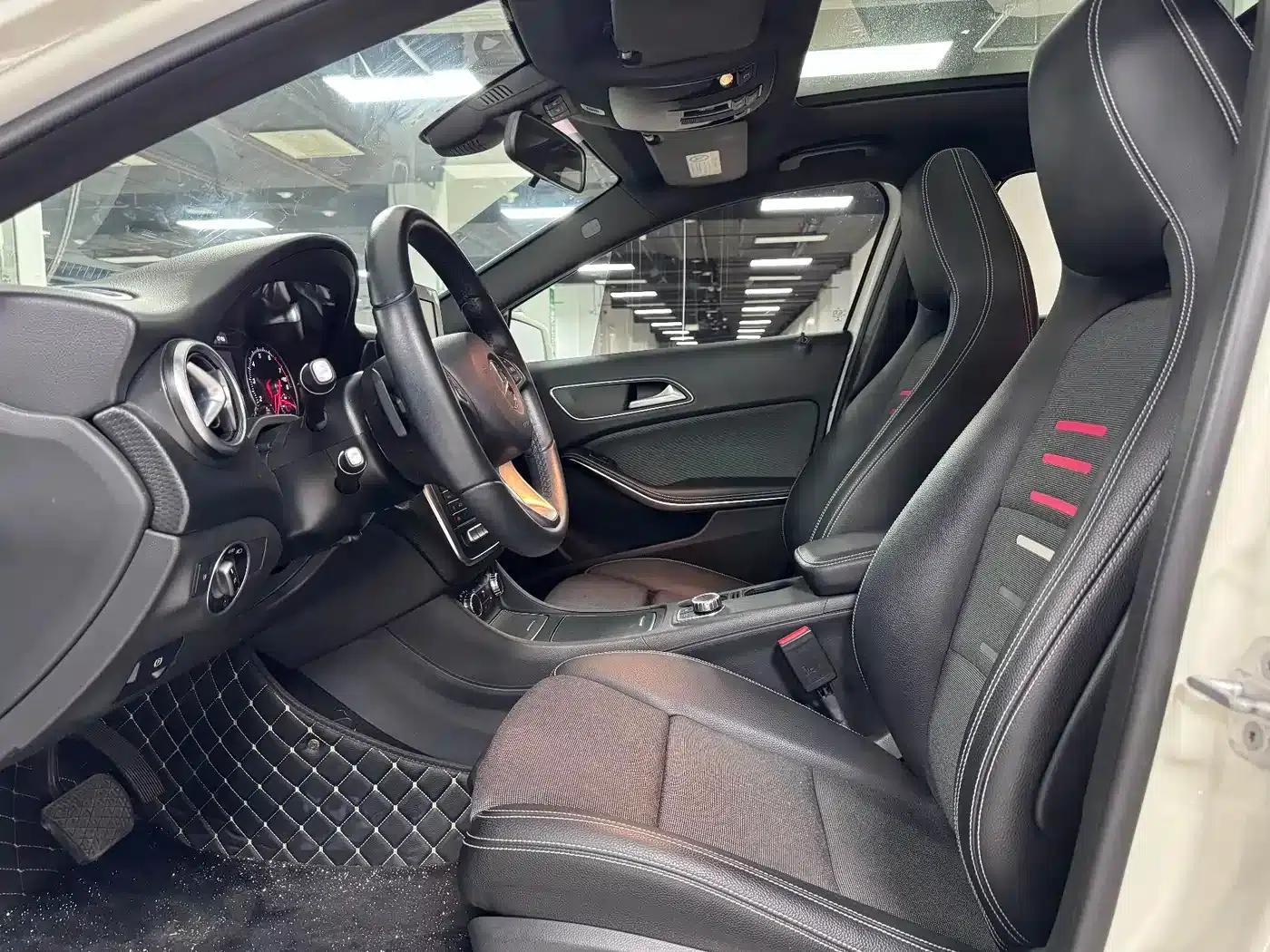 2016 Mercedes-Benz A-Class Imported Model A 200 Dynamic — миниатюра 11