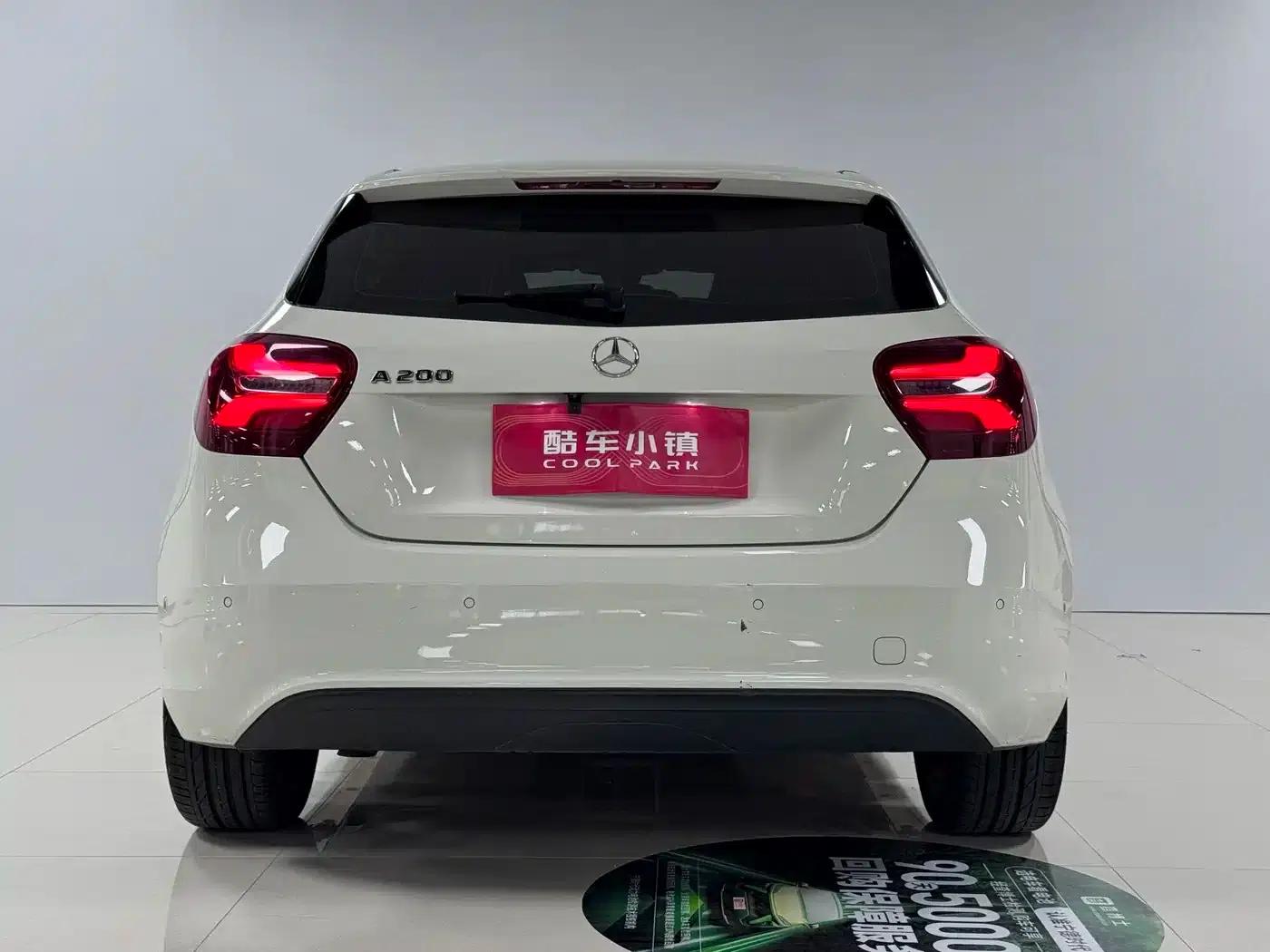 2016 Mercedes-Benz A-Class Imported Model A 200 Dynamic — миниатюра 29