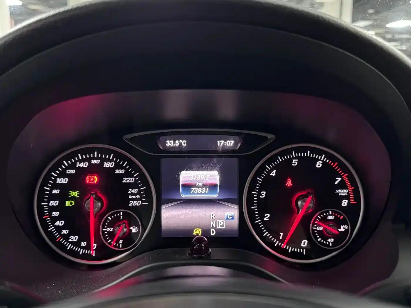 2016 Mercedes-Benz A-Class Imported Model A 200 Dynamic — миниатюра 5