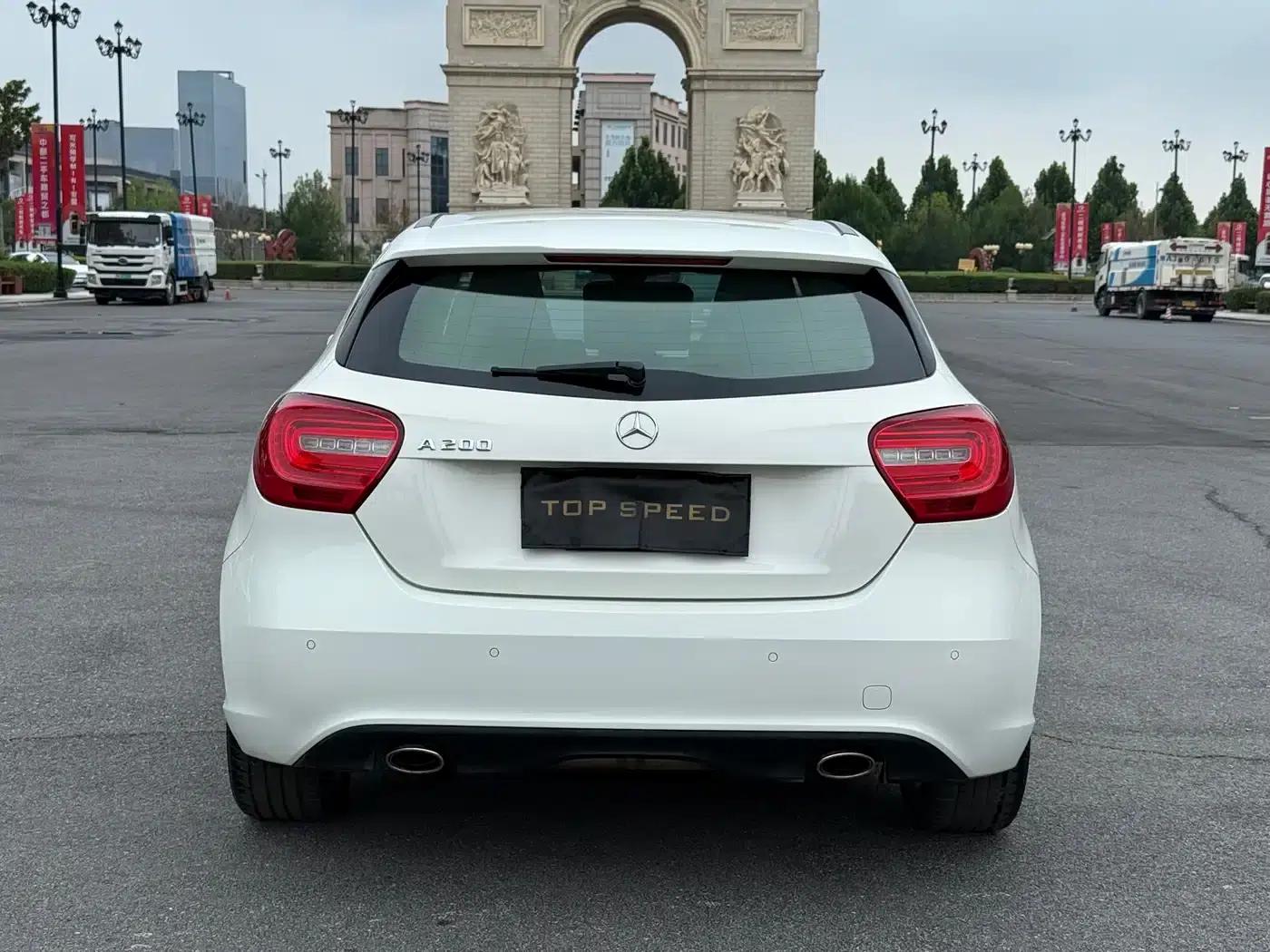 2015 Mercedes-Benz A-Class Imported Model A 200 Fashion Edition — миниатюра 7