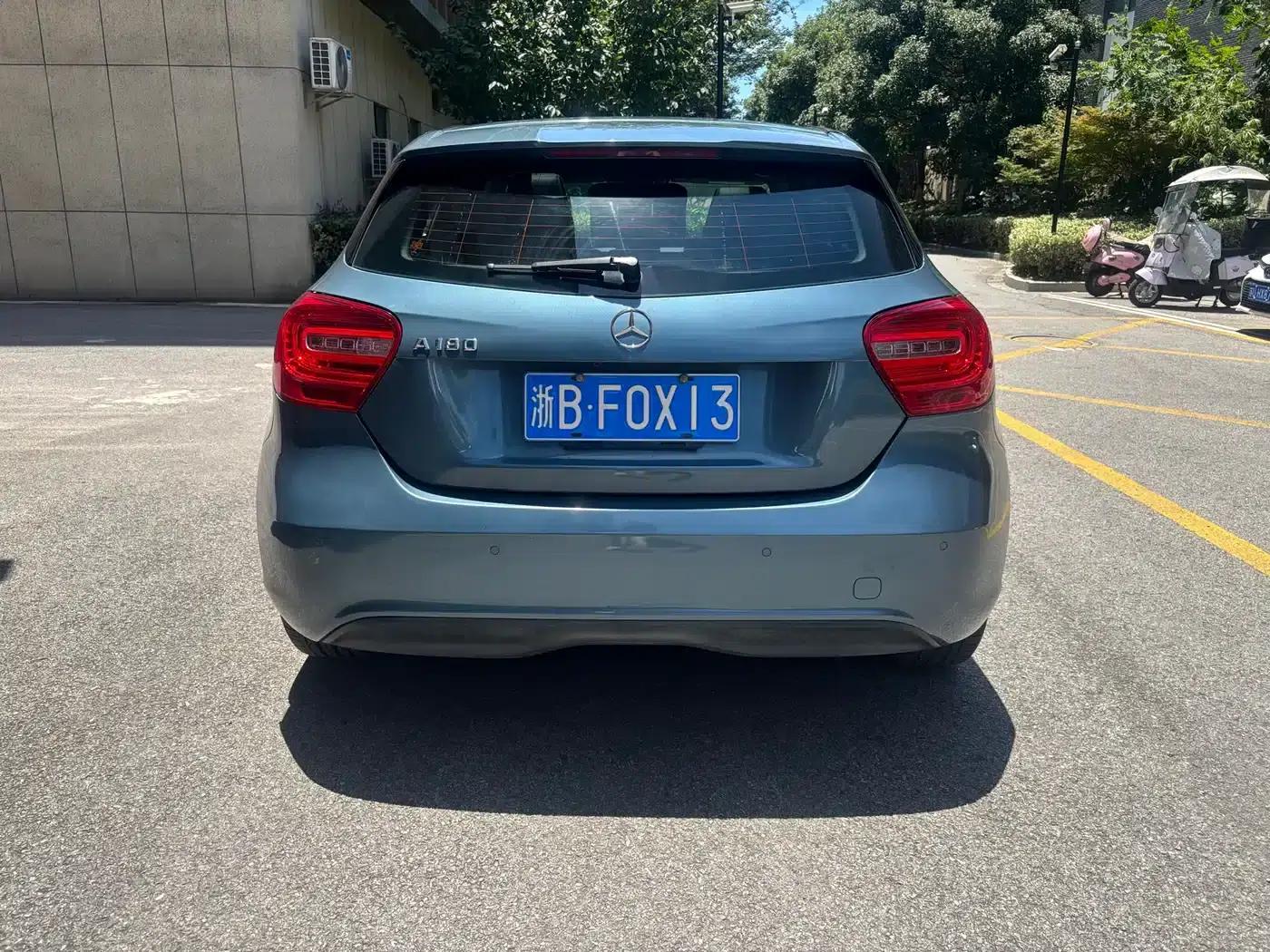 Imported 2015 Mercedes-Benz A-Class A 180 — миниатюра 16