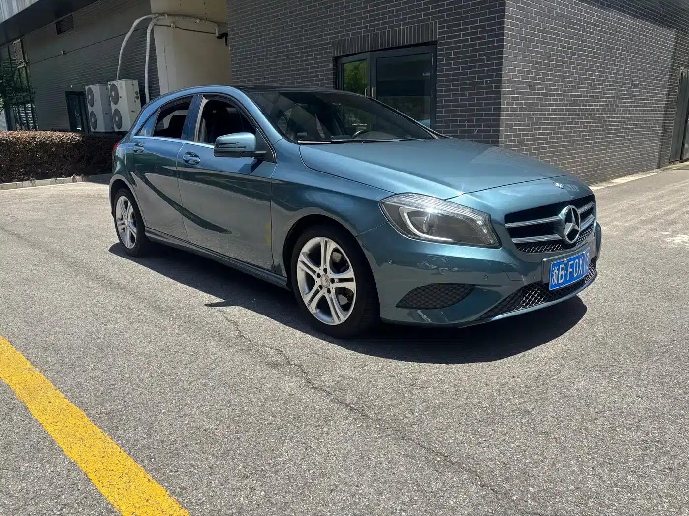 Imported 2015 Mercedes-Benz A-Class A 180 — миниатюра 3