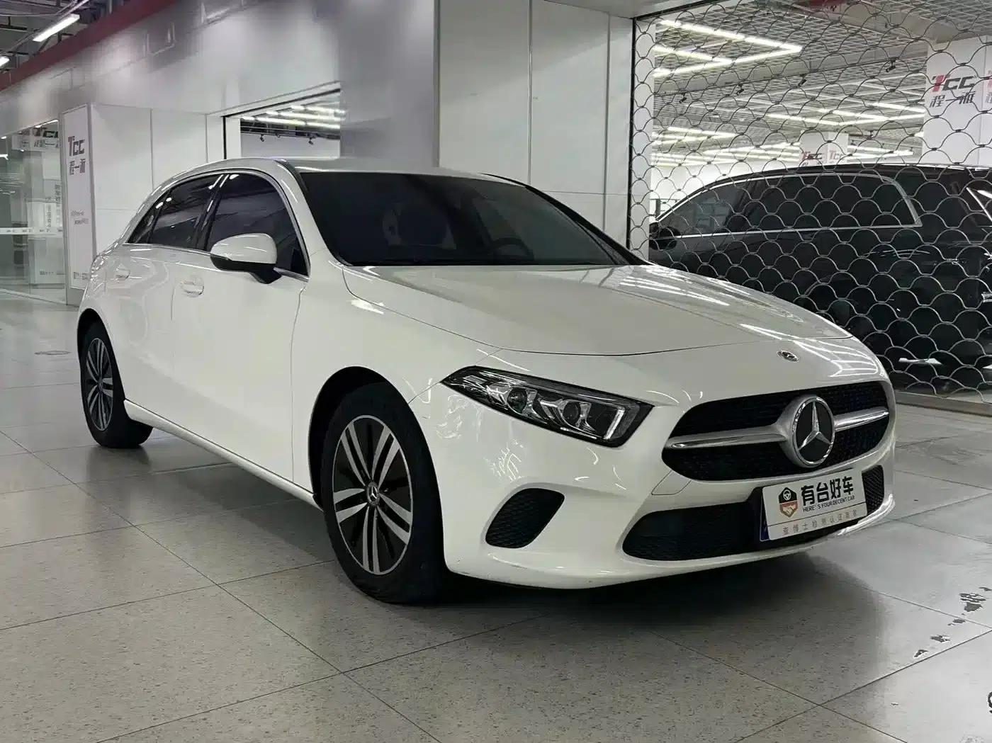 Imported Mercedes-Benz A-Class 2020 A 180 — миниатюра 11