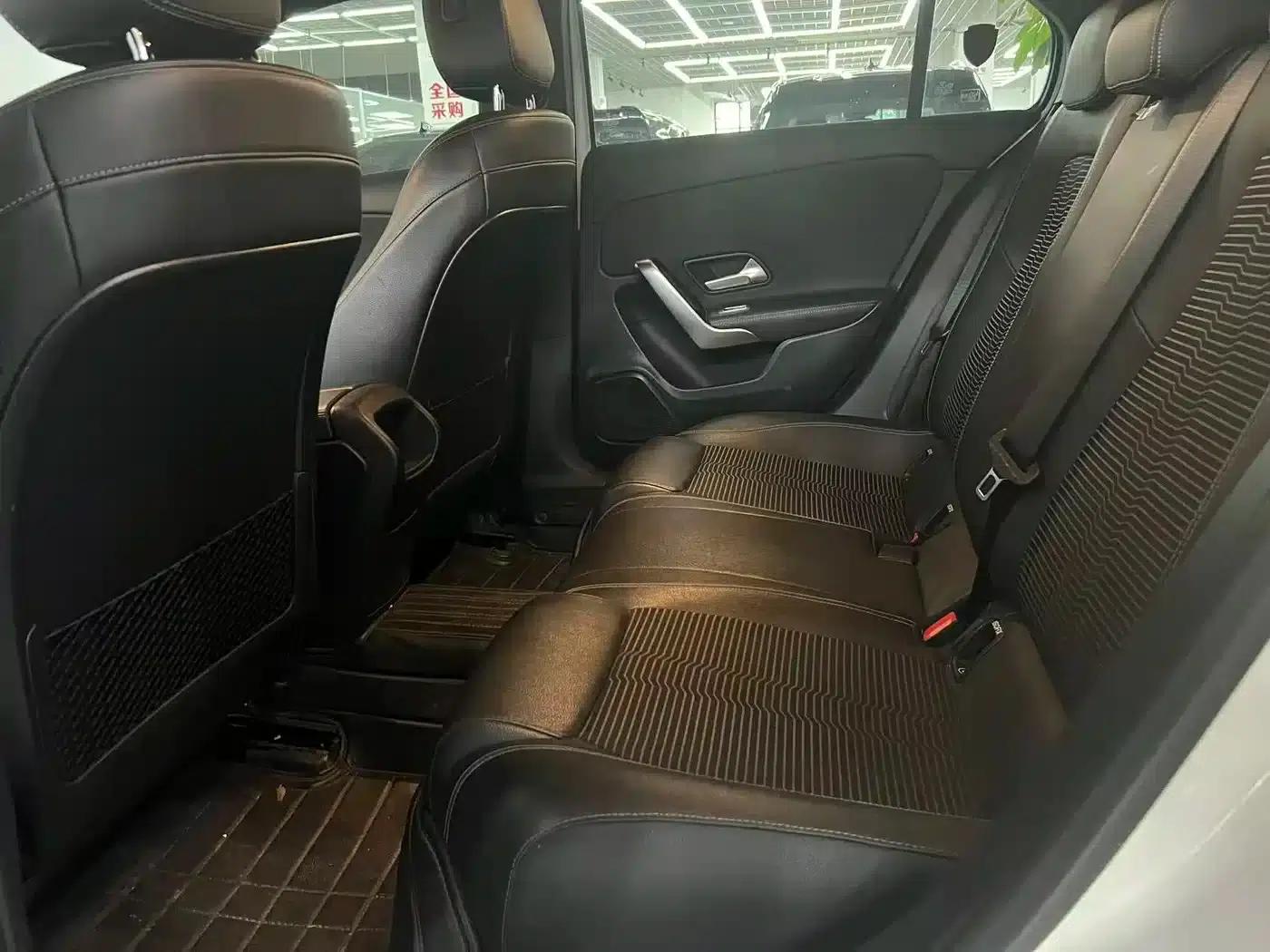 Imported Mercedes-Benz A-Class 2020 A 180 — миниатюра 4