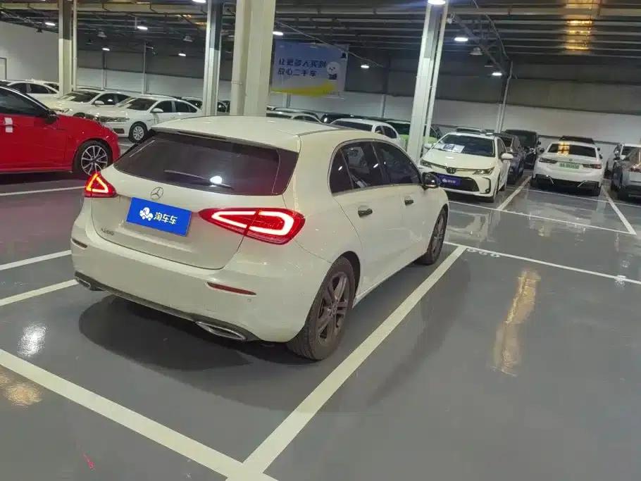 2019 Mercedes-Benz A-Class Imported Model A 200 Dynamic — миниатюра 3
