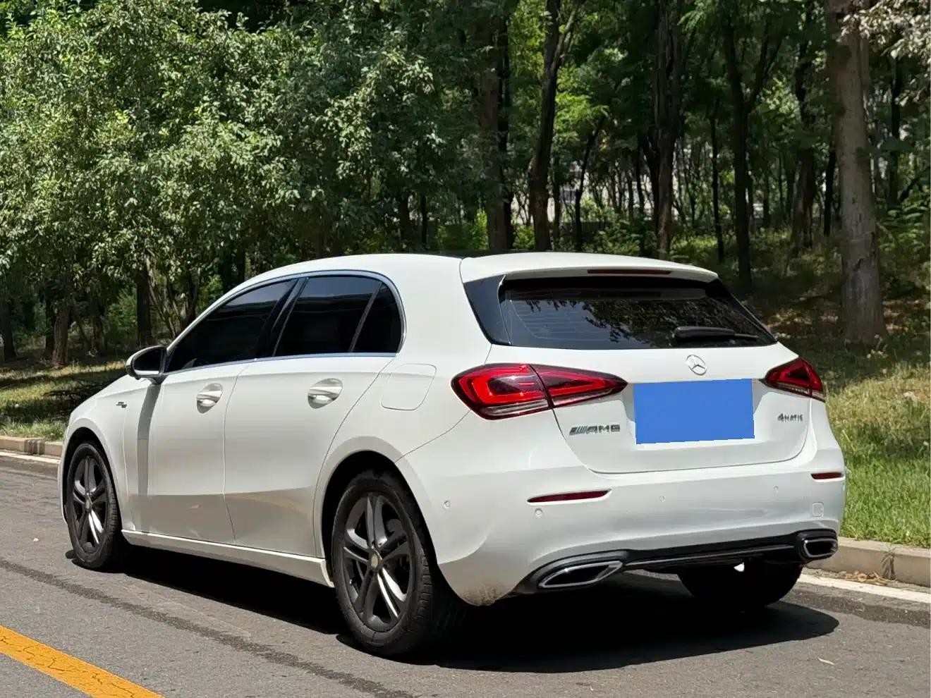 2019 Mercedes-Benz A-Class Imported Model A 200 Dynamic — миниатюра 4