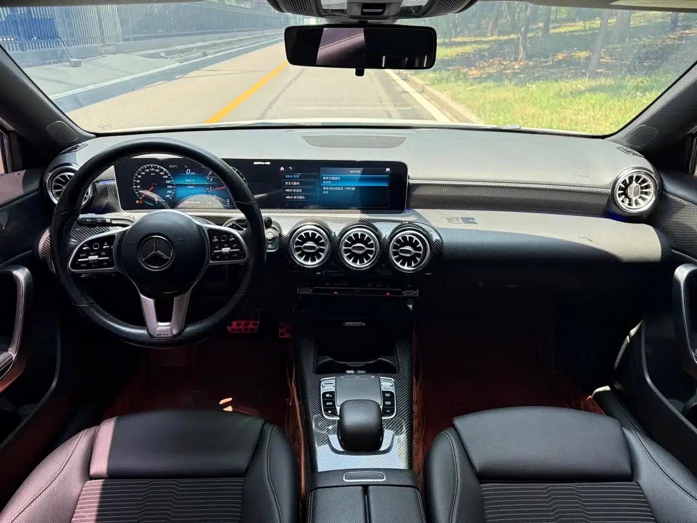 2019 Mercedes-Benz A-Class Imported Model A 200 Dynamic — миниатюра 9