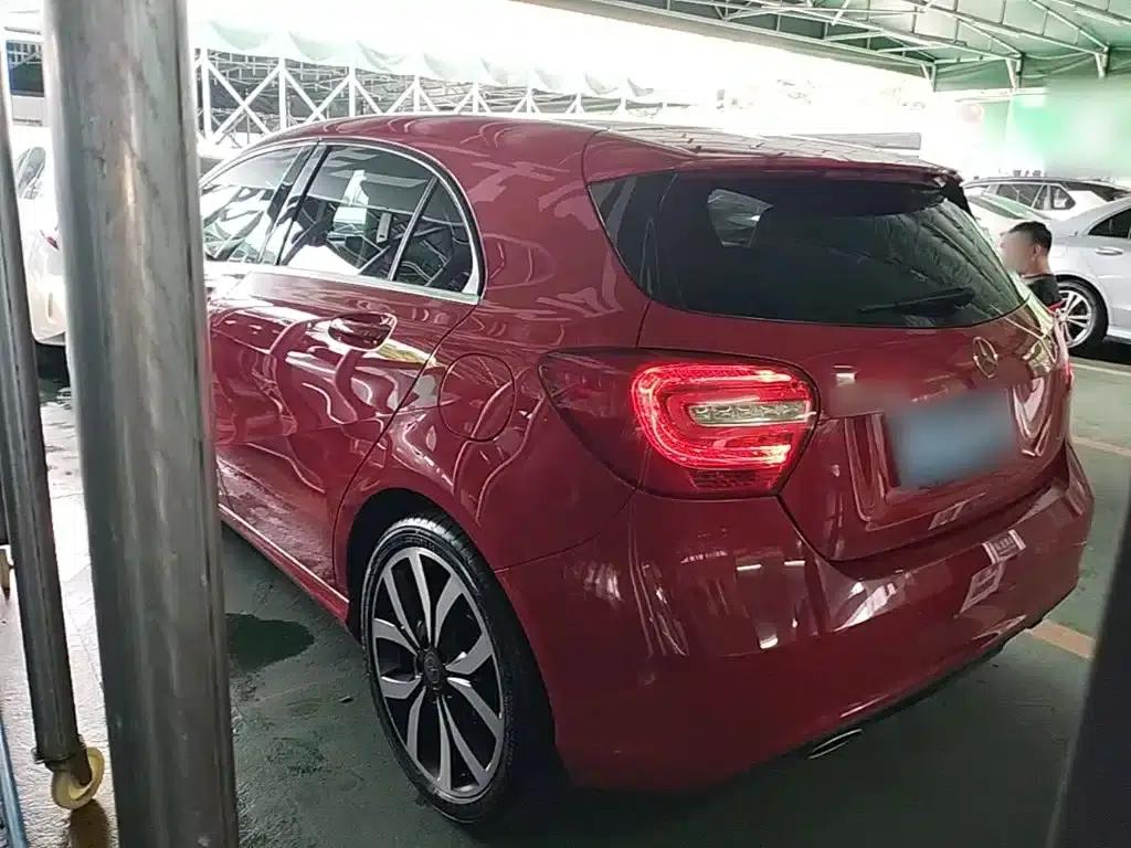 2015 Mercedes-Benz A-Class Imported Model A 200 Fashion Edition — миниатюра 5
