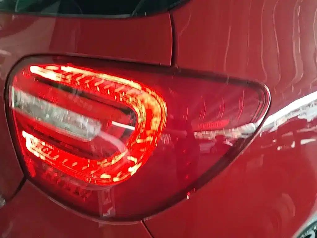 2015 Mercedes-Benz A-Class Imported Model A 200 Fashion Edition — миниатюра 8