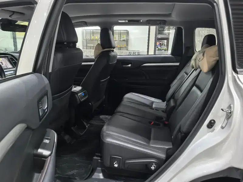 2018 Toyota Highlander 2.0T 4WD Premium Edition 7-seater (China VI Emission Standard) — миниатюра 9