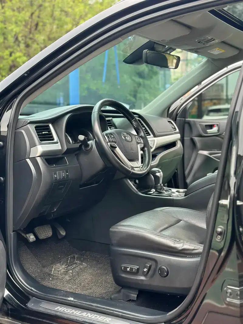 2018 Toyota Highlander 2.0T 2WD Luxury 7-seater (National V Emission Standard) — миниатюра 9