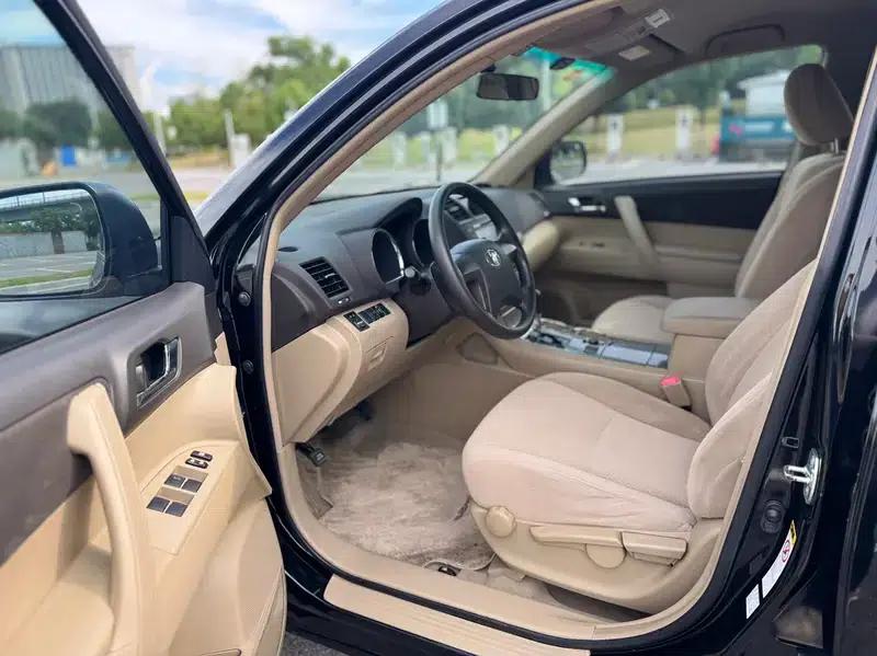 2011 Highlander 2.7L 2WD 5-seater Elite Edition — миниатюра 12