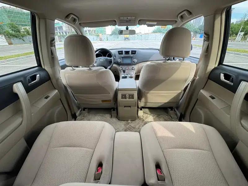 2011 Highlander 2.7L 2WD 5-seater Elite Edition — миниатюра 15