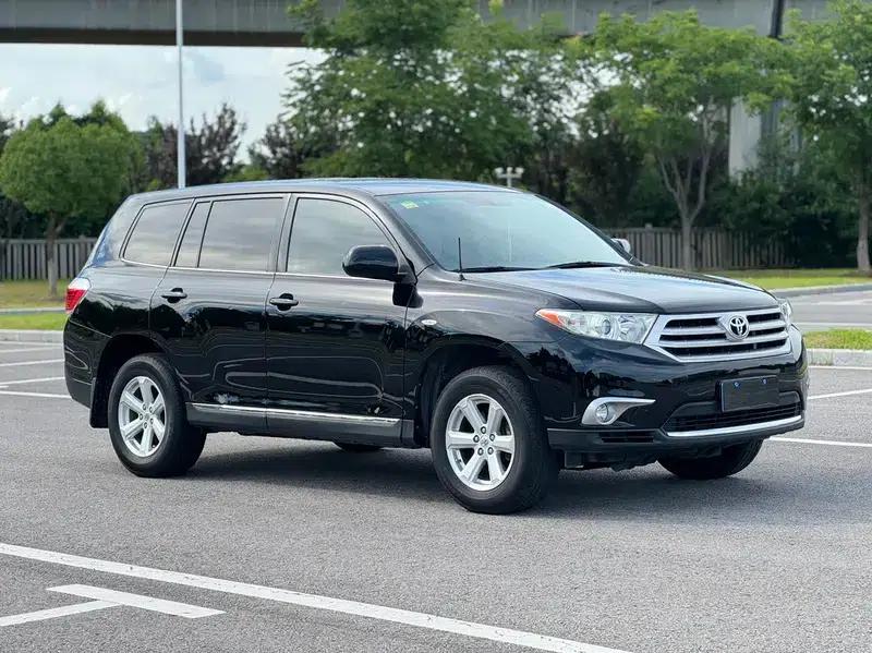 2011 Highlander 2.7L 2WD 5-seater Elite Edition — миниатюра 3