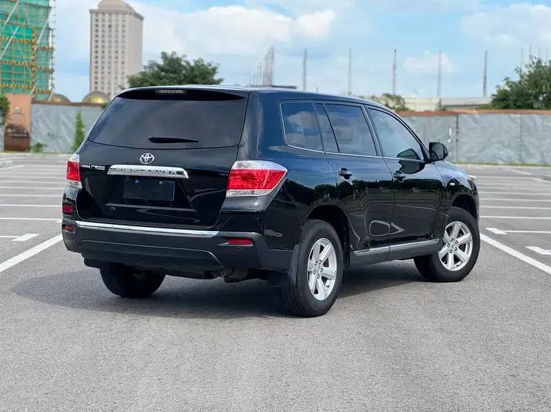 2011 Highlander 2.7L 2WD 5-seater Elite Edition — миниатюра 9