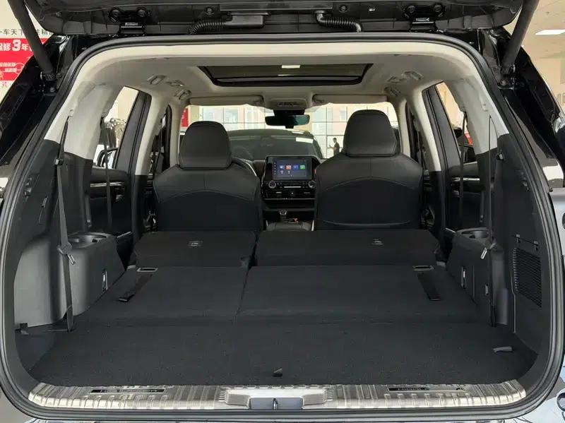 2022 Toyota Highlander Hybrid 2.5L AWD Luxury 7-Seater — миниатюра 17