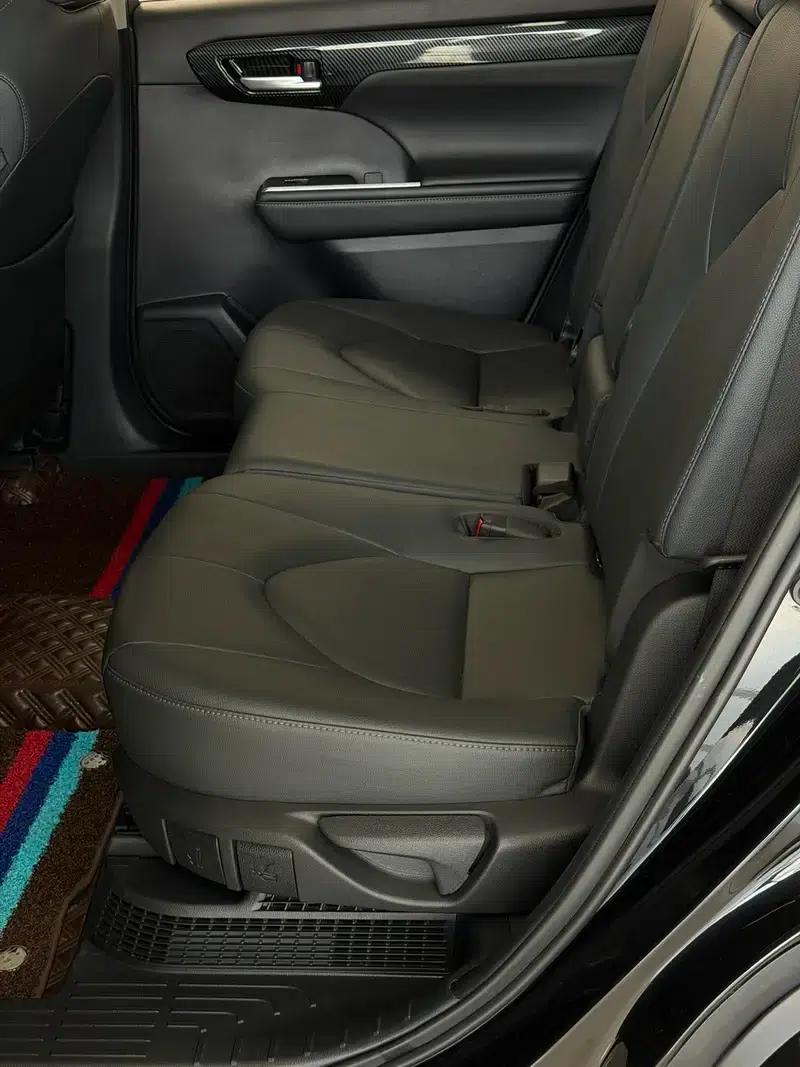 2022 Toyota Highlander Hybrid 2.5L AWD Luxury 7-Seater — миниатюра 7