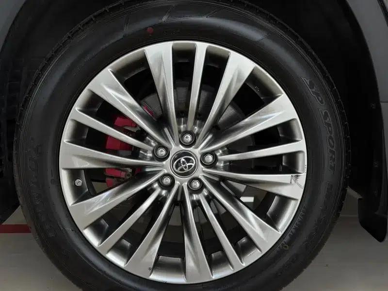 2022 Toyota Highlander Hybrid 2.5L AWD Luxury 7-Seater — миниатюра 8