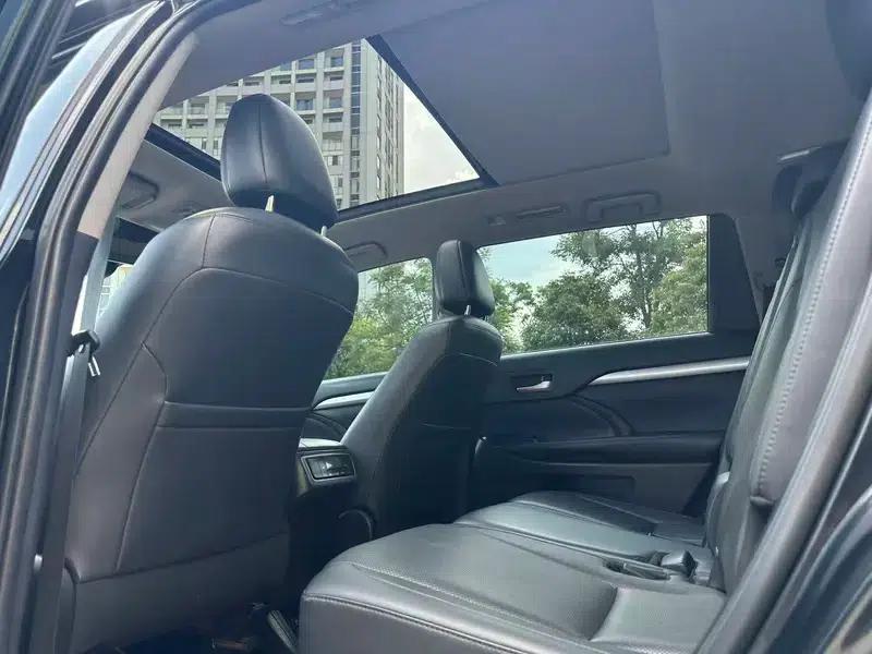 2018 Toyota Highlander 2.0T 4WD Premium Edition 7-seater (China VI Emission Standard) — миниатюра 15