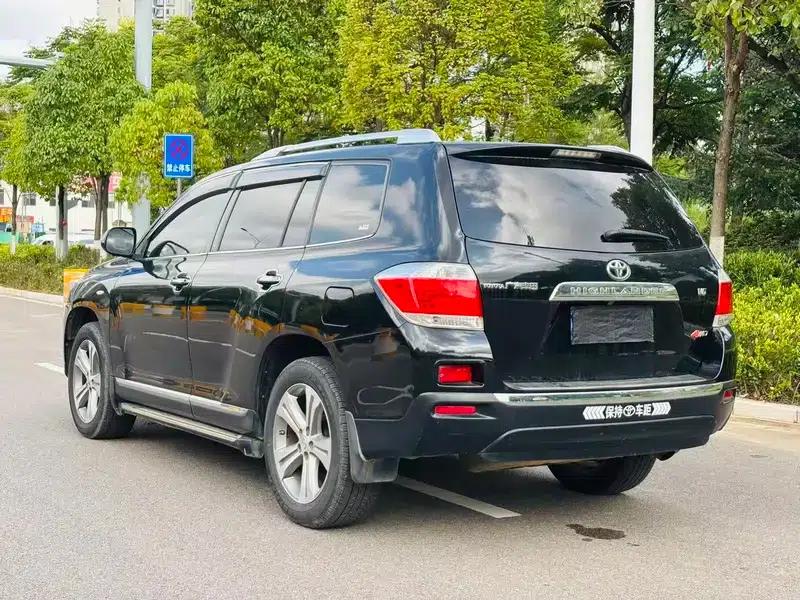 2012 Highlander 2.7L 2WD 7-seater Elite Edition — миниатюра 4