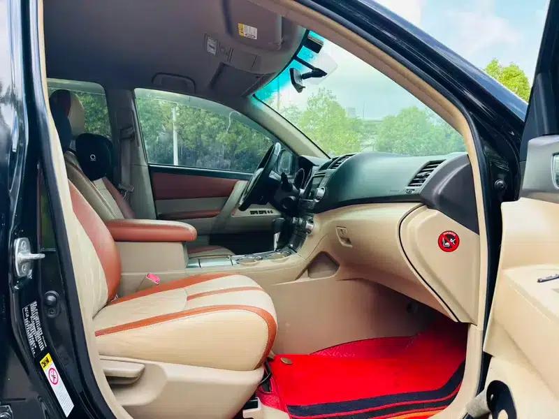 2012 Highlander 2.7L 2WD 7-seater Elite Edition — миниатюра 9