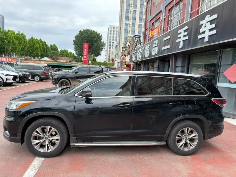 2017 Highlander 2.0T 2WD Elite Edition 5-seater — миниатюра 3