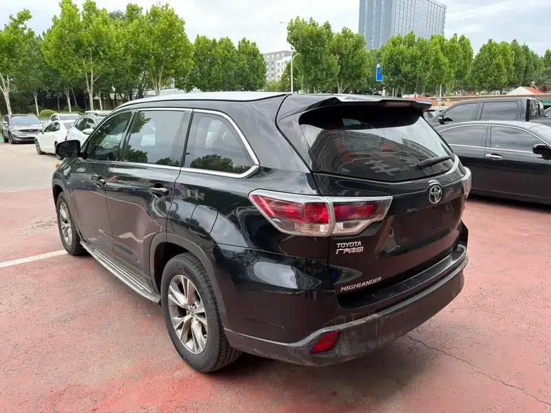 2017 Highlander 2.0T 2WD Elite Edition 5-seater — миниатюра 4