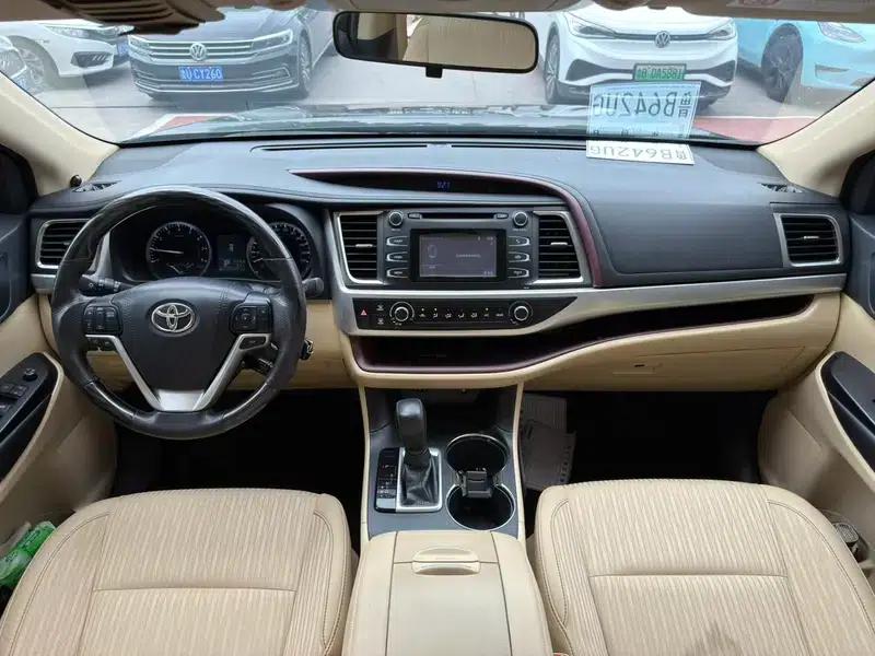 2017 Highlander 2.0T 2WD Elite Edition 5-seater — миниатюра 5