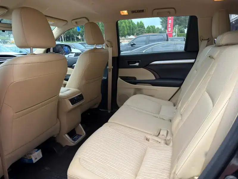 2017 Highlander 2.0T 2WD Elite Edition 5-seater — миниатюра 8