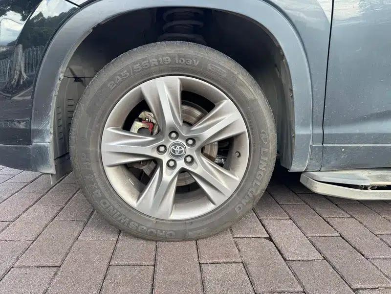 2018 Toyota Highlander 2.0T 4WD Premium Edition 7-seater (China VI Emission Standard) — миниатюра 11