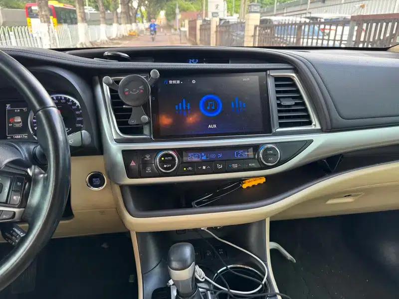2018 Toyota Highlander 2.0T 4WD Premium Edition 7-seater (China VI Emission Standard) — миниатюра 17