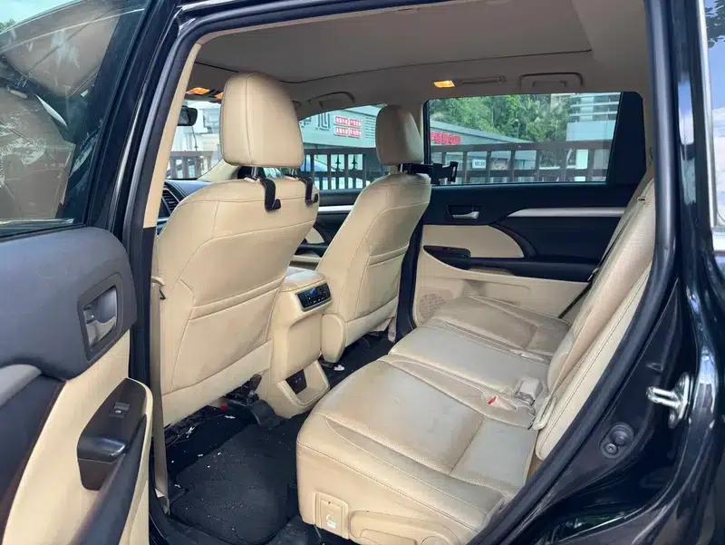 2018 Toyota Highlander 2.0T 4WD Premium Edition 7-seater (China VI Emission Standard) — миниатюра 25