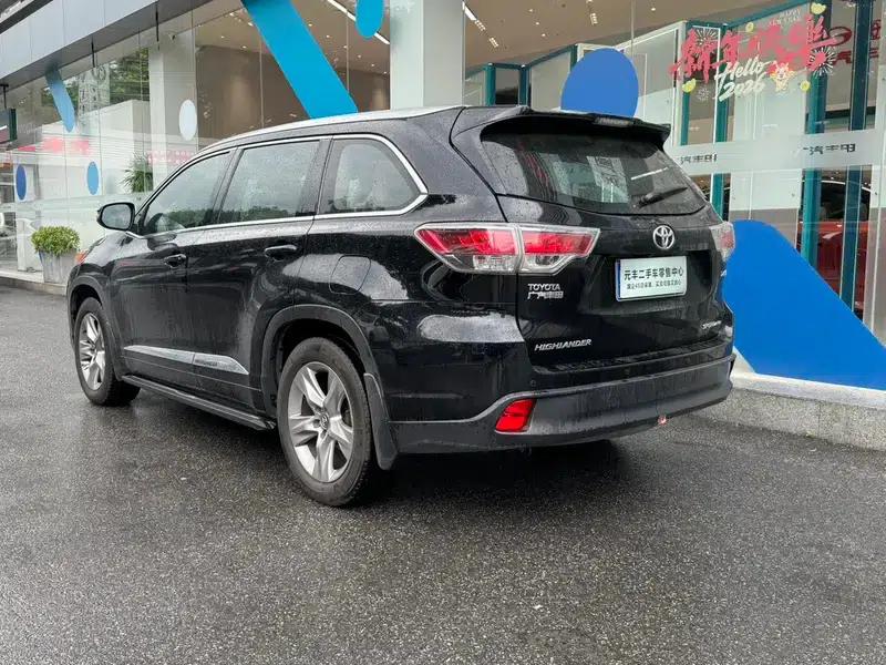 2017 Highlander 2.0T AWD Luxury 7-seater — миниатюра 3