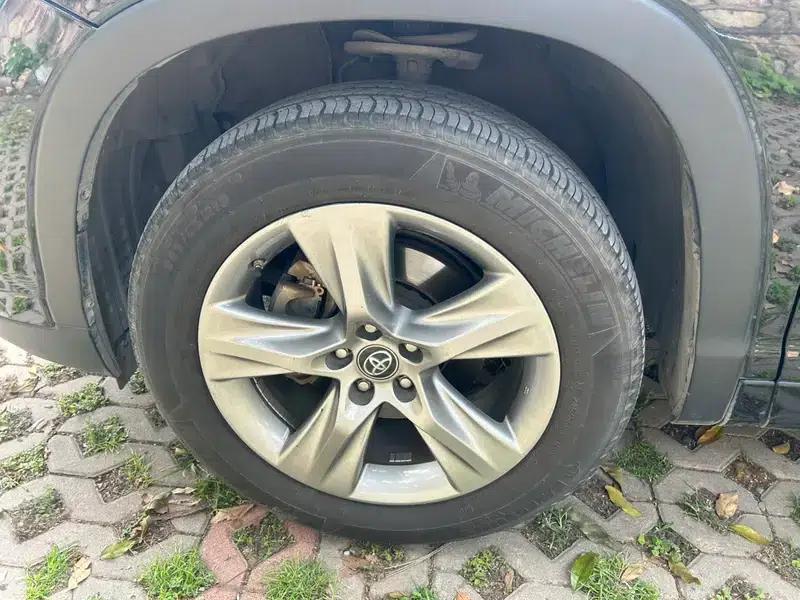 2018 Toyota Highlander 2.0T 2WD Luxury 7-seater (National V Emission Standard) — миниатюра 11