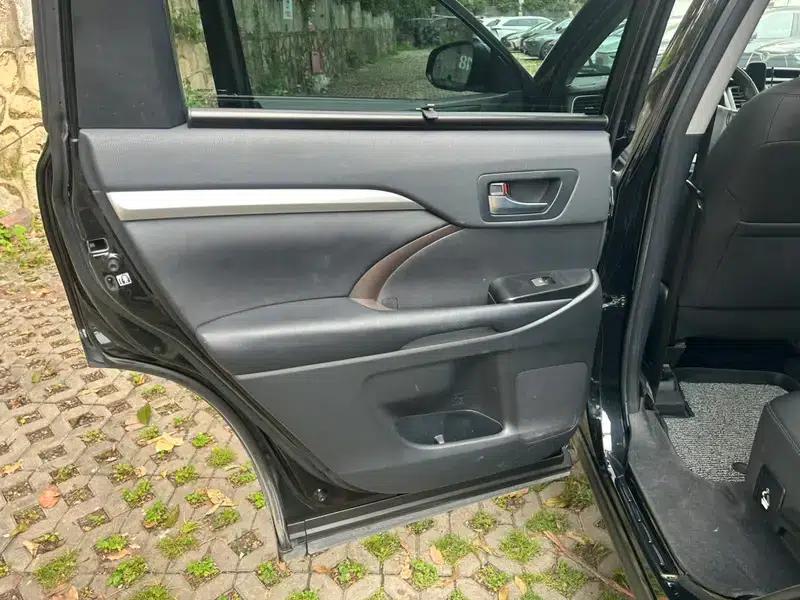 2018 Toyota Highlander 2.0T 2WD Luxury 7-seater (National V Emission Standard) — миниатюра 17
