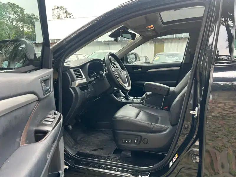 2018 Toyota Highlander 2.0T 2WD Luxury 7-seater (National V Emission Standard) — миниатюра 25
