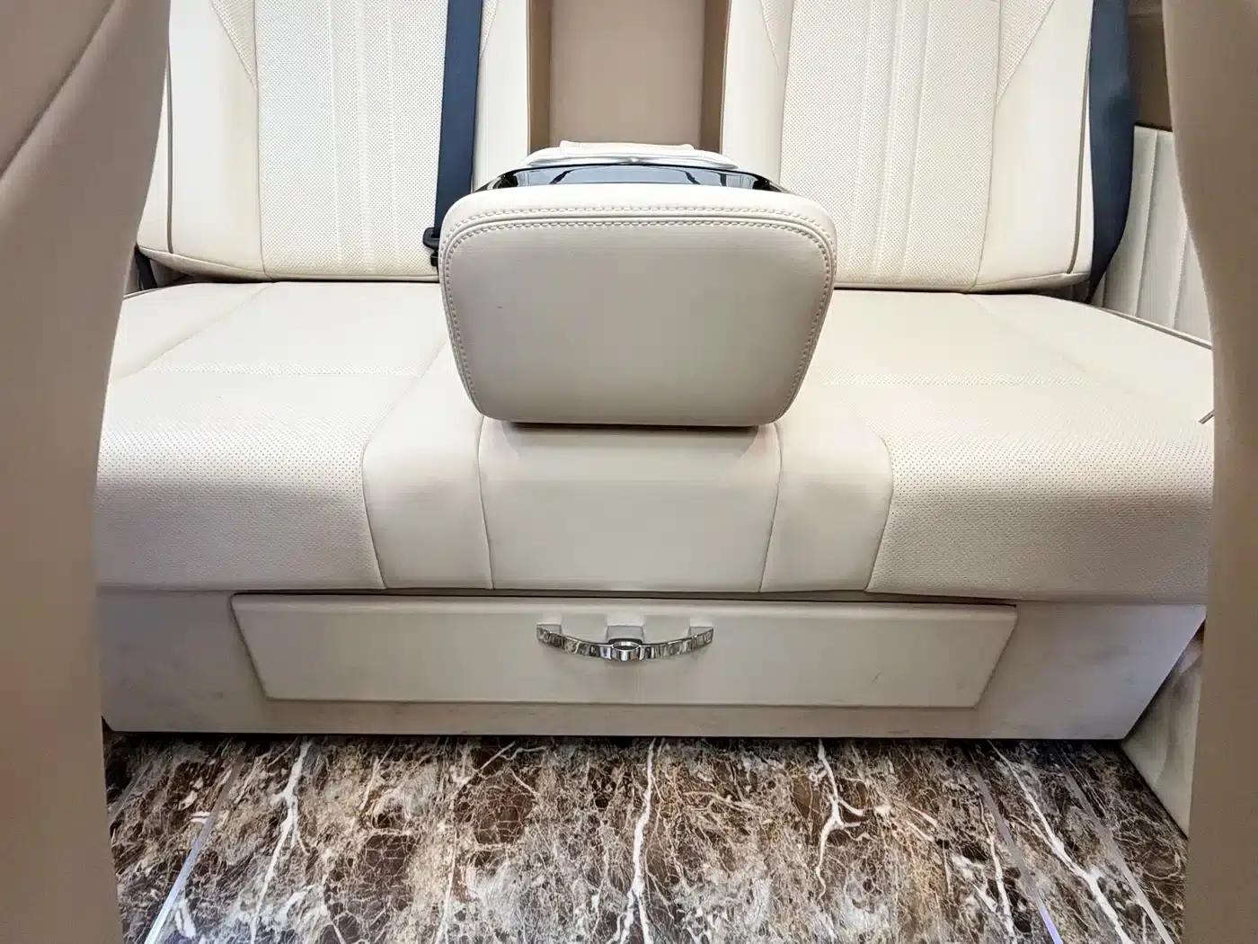 Vito 2021 2.0T Business Edition 7-seater — миниатюра 19