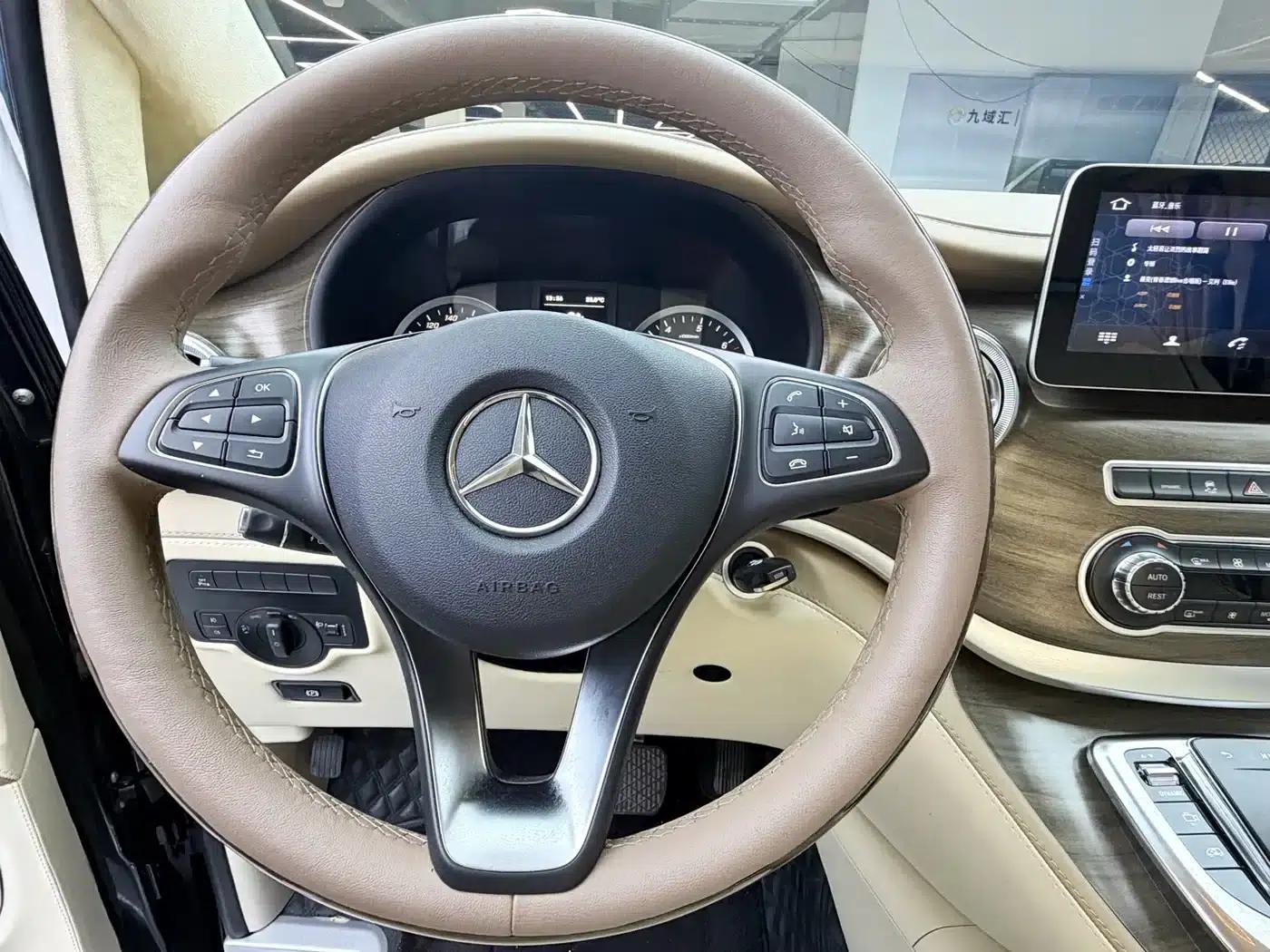 Vito 2021 2.0T Business Edition 7-seater — миниатюра 23
