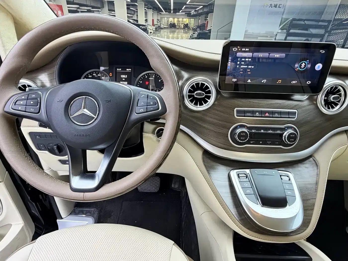 Vito 2021 2.0T Business Edition 7-seater — миниатюра 27