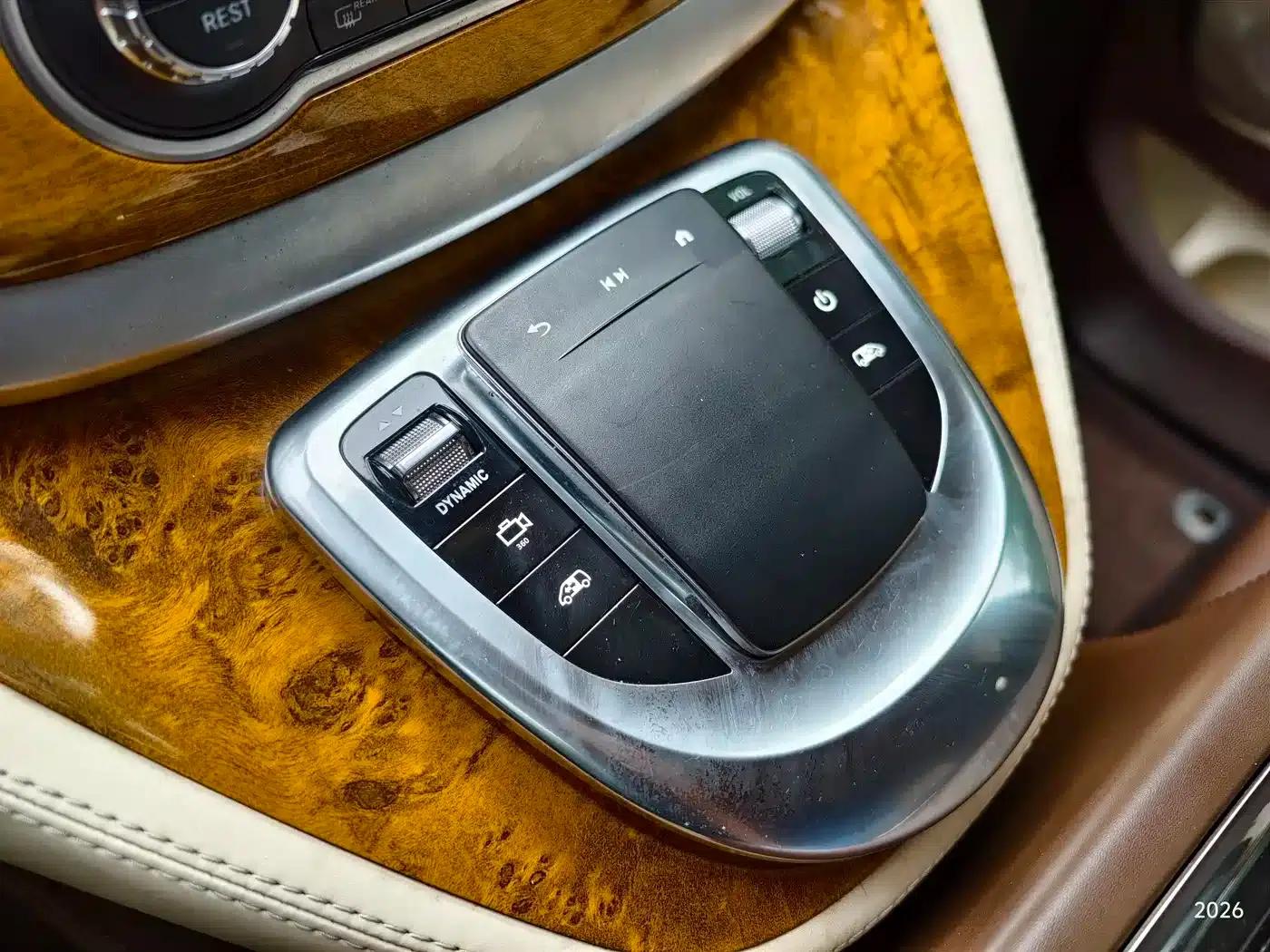 Vito 2021 2.0T Business Edition 7-seater — миниатюра 15