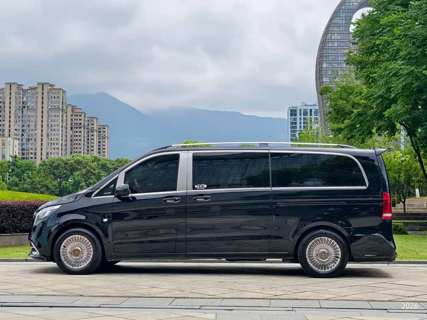 Vito 2021 2.0T Business Edition 7-seater — миниатюра 3