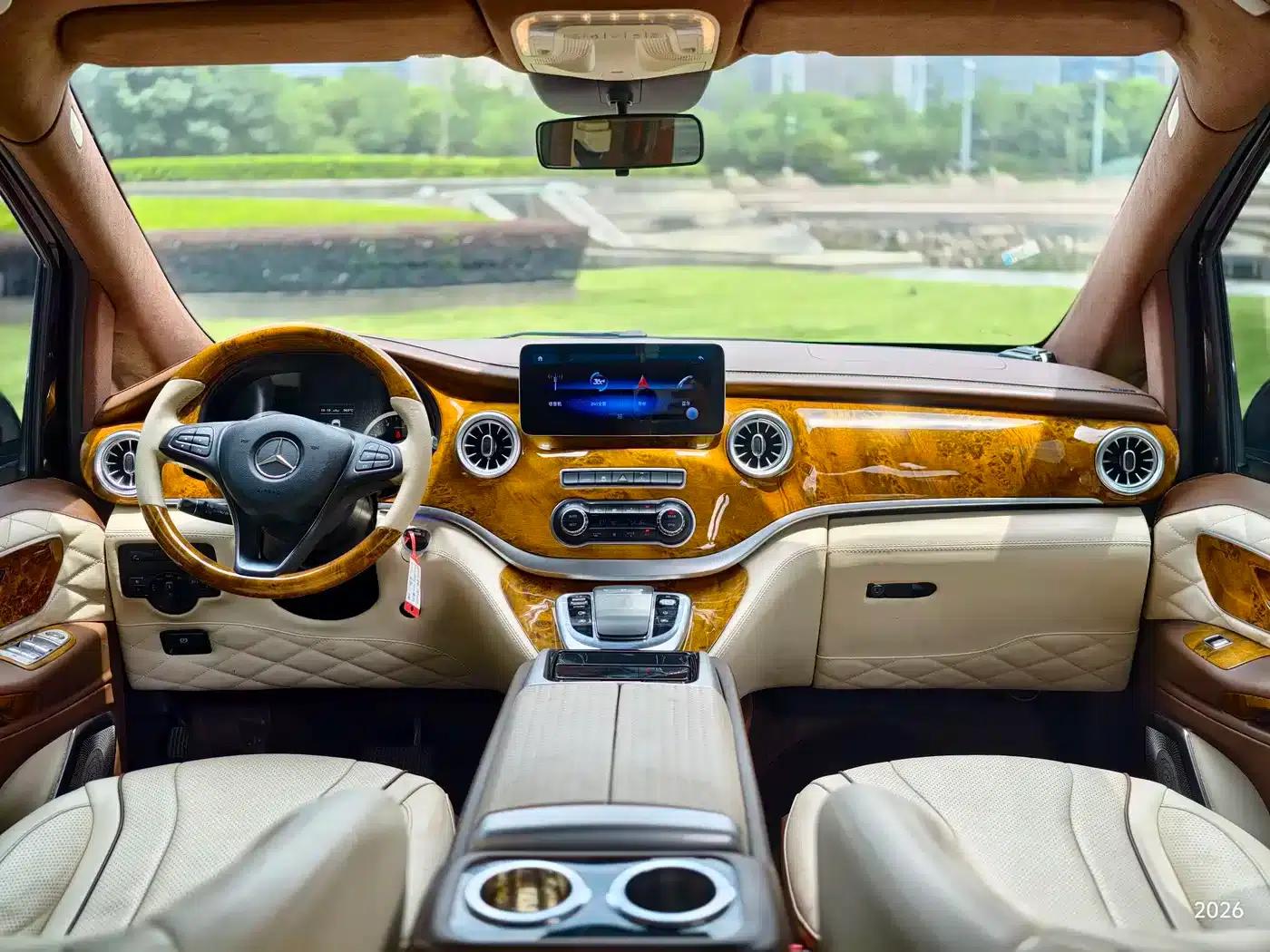 Vito 2021 2.0T Business Edition 7-seater — миниатюра 9