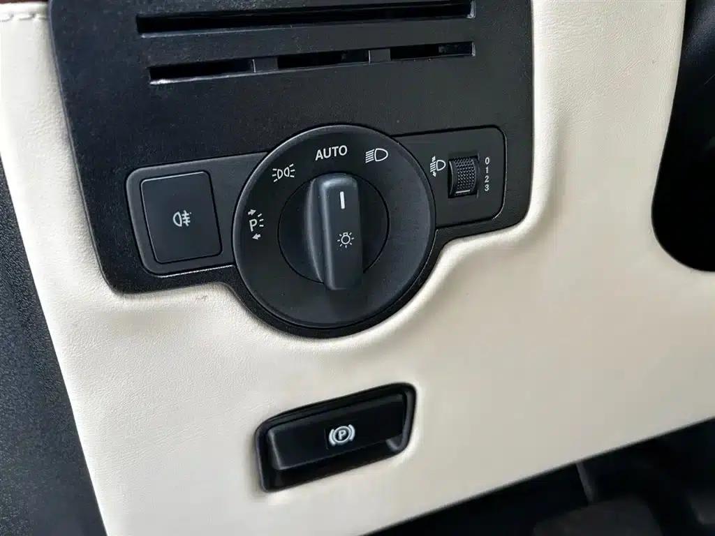 Vito 2023 2.0T Elite Edition 7-seater — миниатюра 8