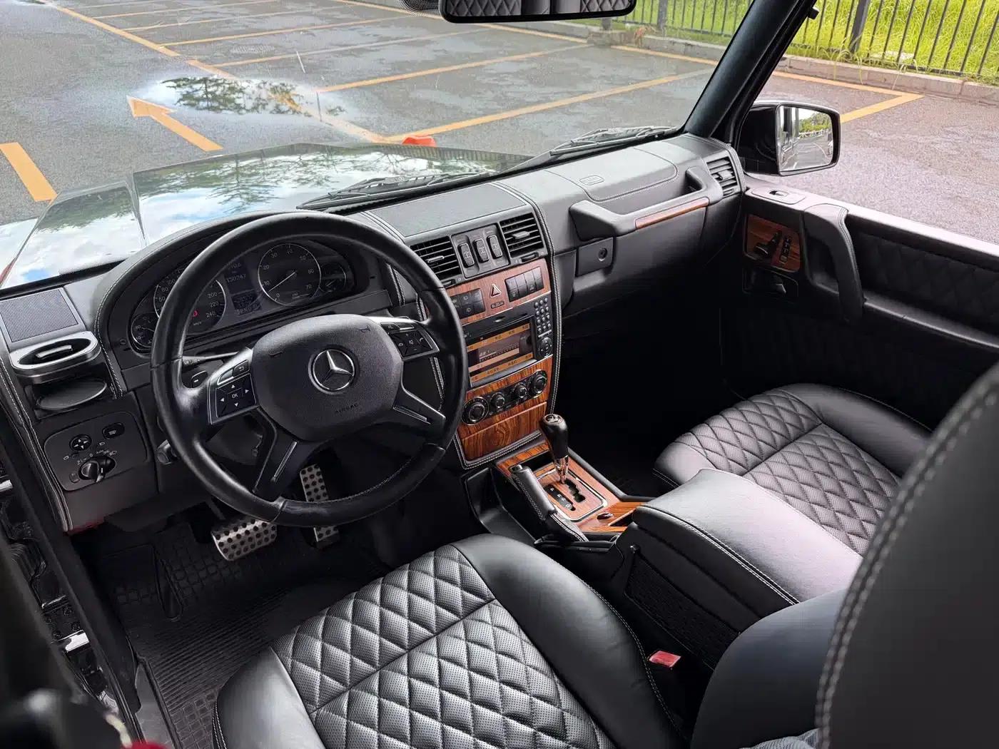 2010 Mercedes-Benz G-Class G 500 — миниатюра 8