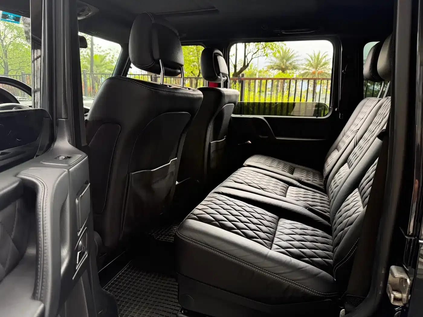 2010 Mercedes-Benz G-Class G 500 — миниатюра 10