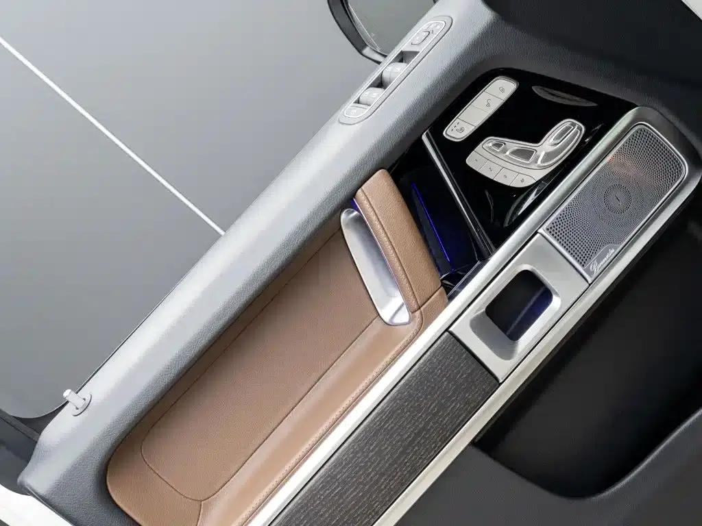 2023 Mercedes-Benz G-Class G 350 — миниатюра 8