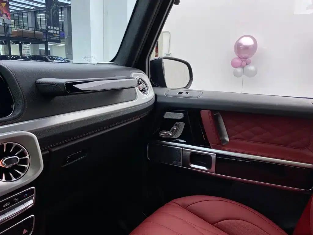 2024 Mercedes-Benz G-Class G 550 — миниатюра 26